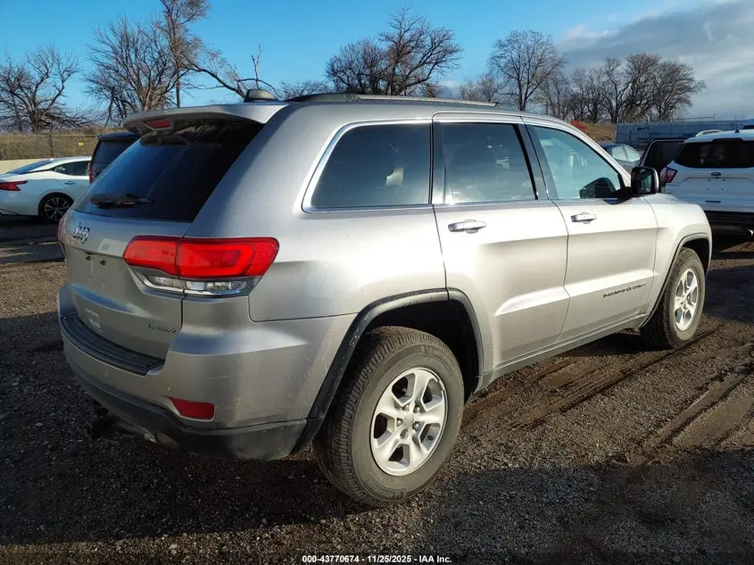 2017 JEEP GRAND CHEROKEE LAREDO 4X4