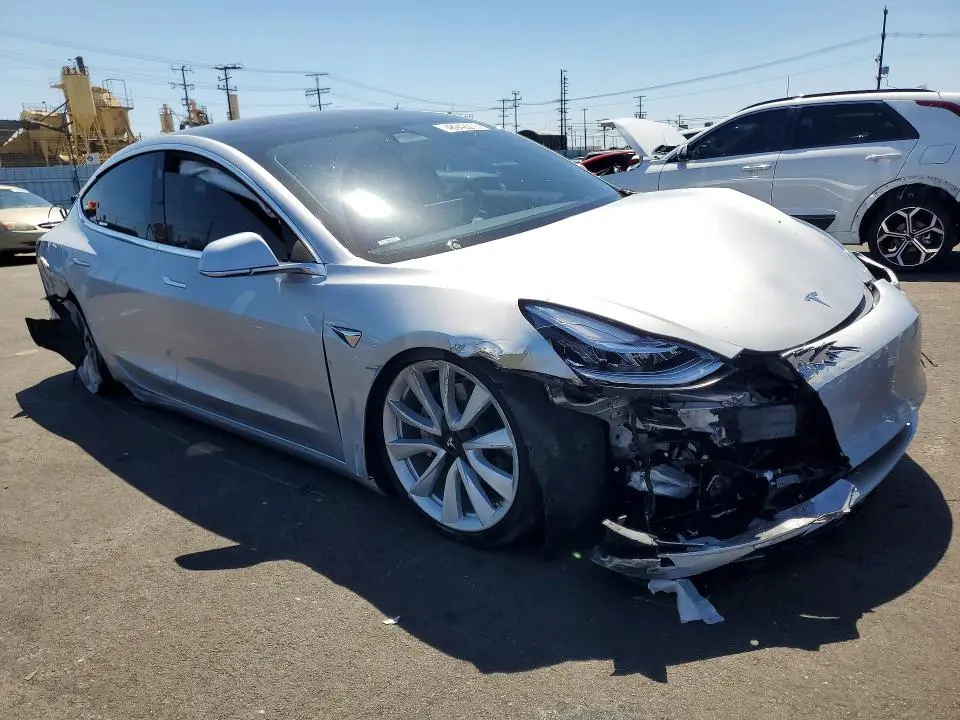2018 TESLA MODEL 3   