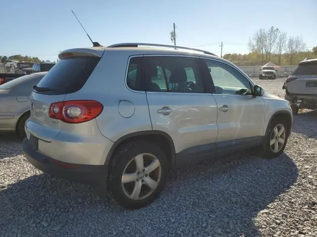 2010 VOLKSWAGEN TIGUAN S  