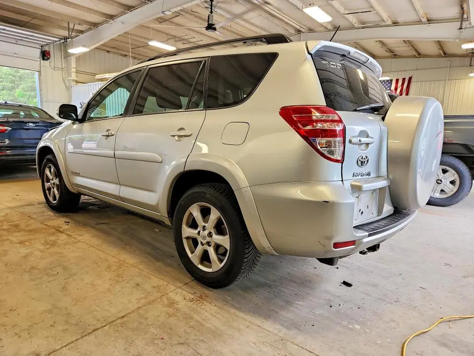 2011 TOYOTA RAV4 LIMITED  