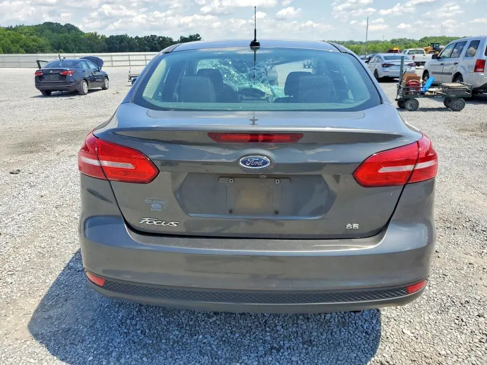 2018 FORD FOCUS SE  