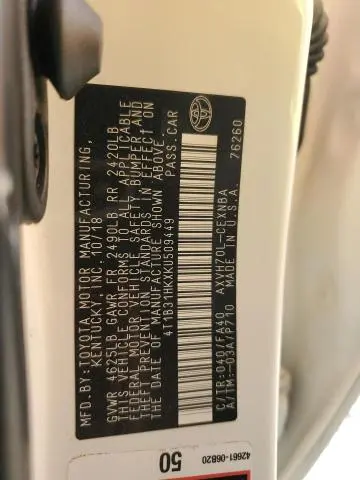 2019 TOYOTA CAMRY LE  