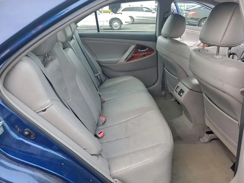2011 TOYOTA CAMRY BASE  