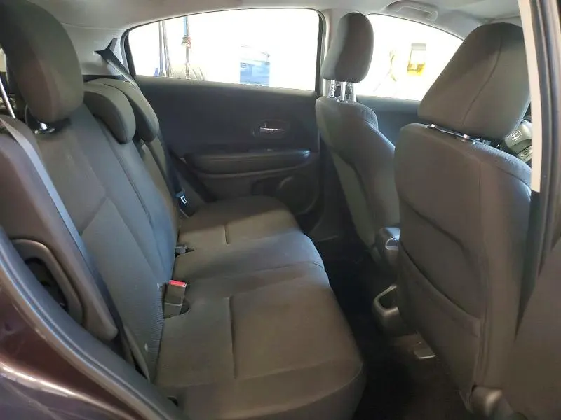2016 HONDA HR-V LX  