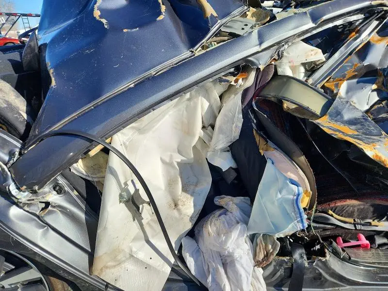 2022 NISSAN VERSA SV  