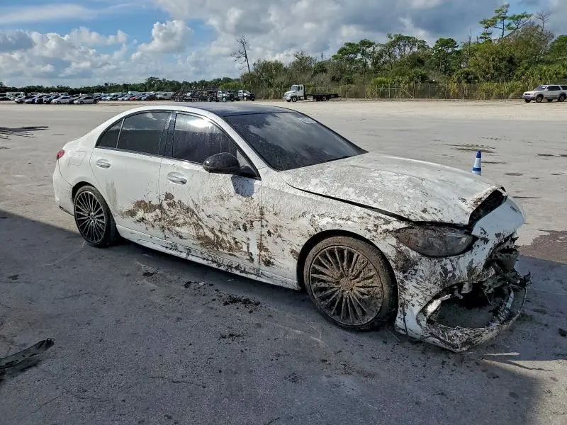 2023 MERCEDES-BENZ C 300  