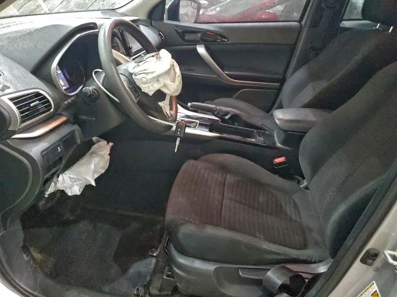 2019 MITSUBISHI ECLIPSE CROSS ES  