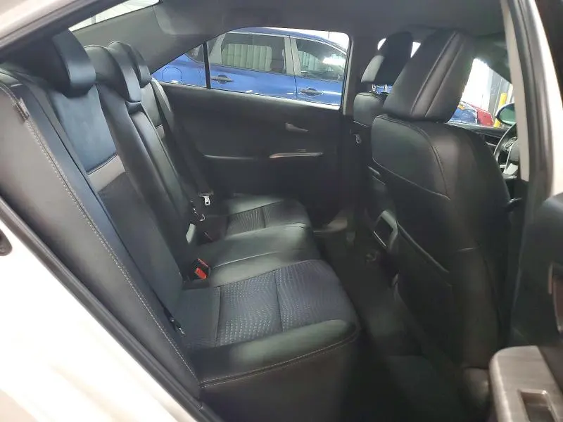 2014 TOYOTA CAMRY SE  