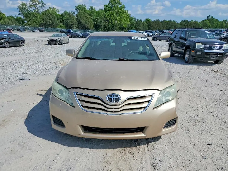 2010 TOYOTA CAMRY LE  