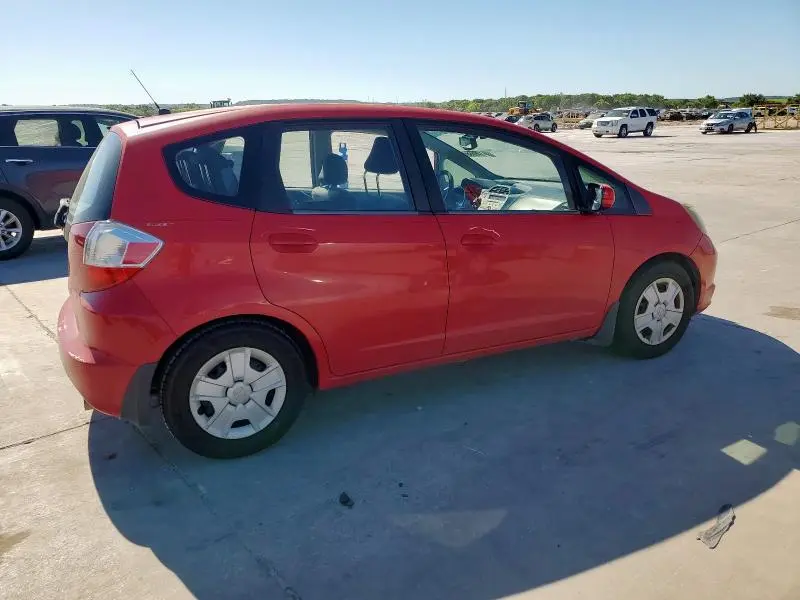 2013 HONDA FIT   