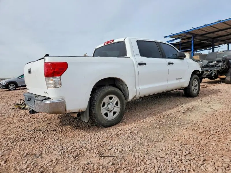 2011 TOYOTA TUNDRA CREWMAX SR5  