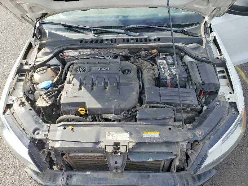 2015 VOLKSWAGEN JETTA TDI  