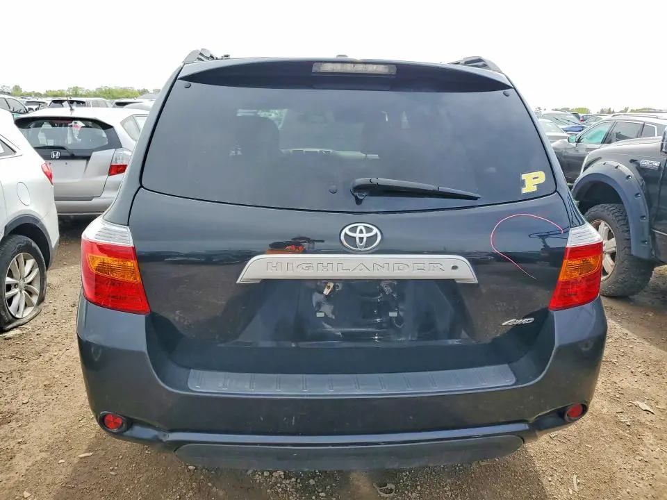 2010 TOYOTA HIGHLANDER SE  