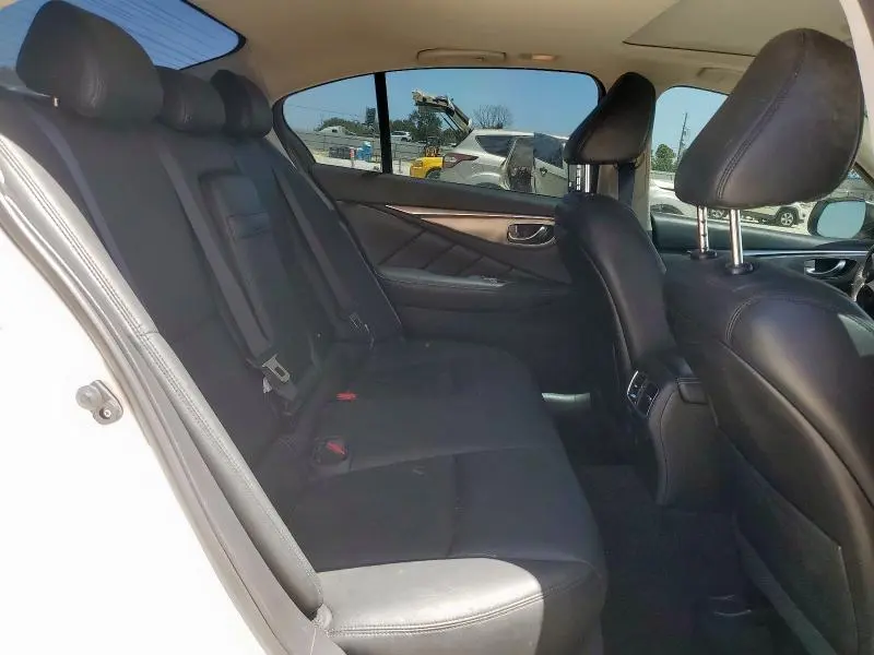 2016 INFINITI Q50 BASE  