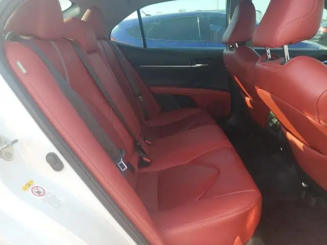 2018 TOYOTA CAMRY XSE  