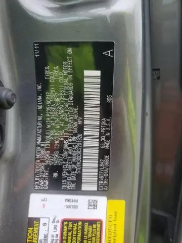2012 TOYOTA SIENNA XLE  