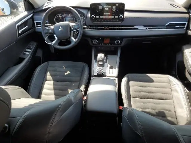 2022 MITSUBISHI OUTLANDER SE  