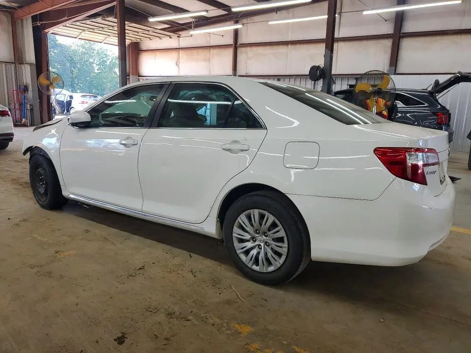 2014 TOYOTA CAMRY LE  