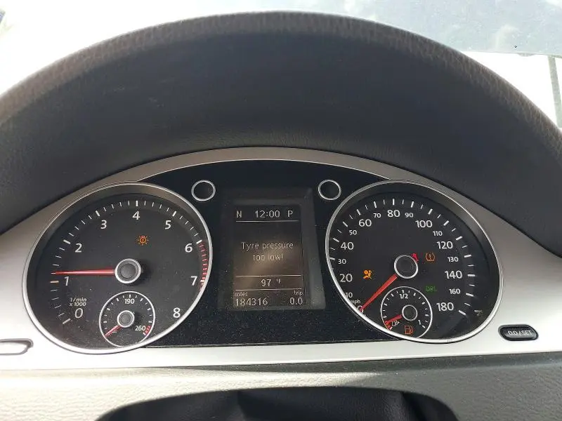 2011 VOLKSWAGEN CC SPORT  