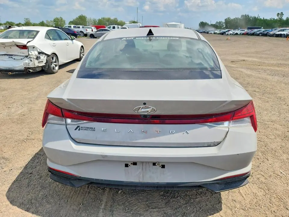 2021 HYUNDAI ELANTRA SEL  