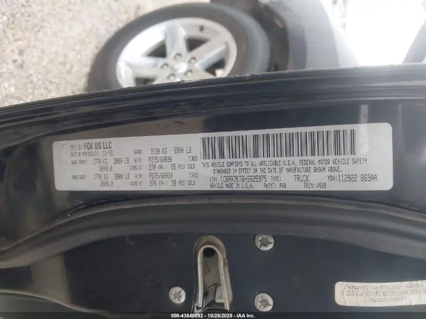 2017 RAM 1500 EXPRESS  4X4 5'7 BOX