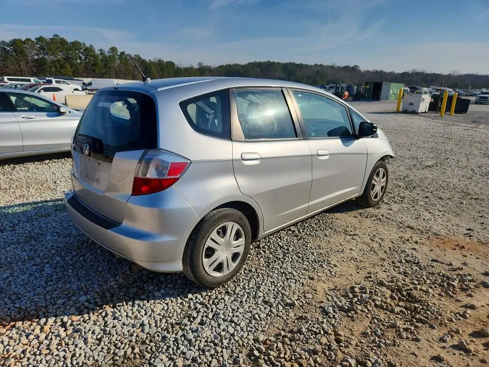 2011 HONDA FIT   