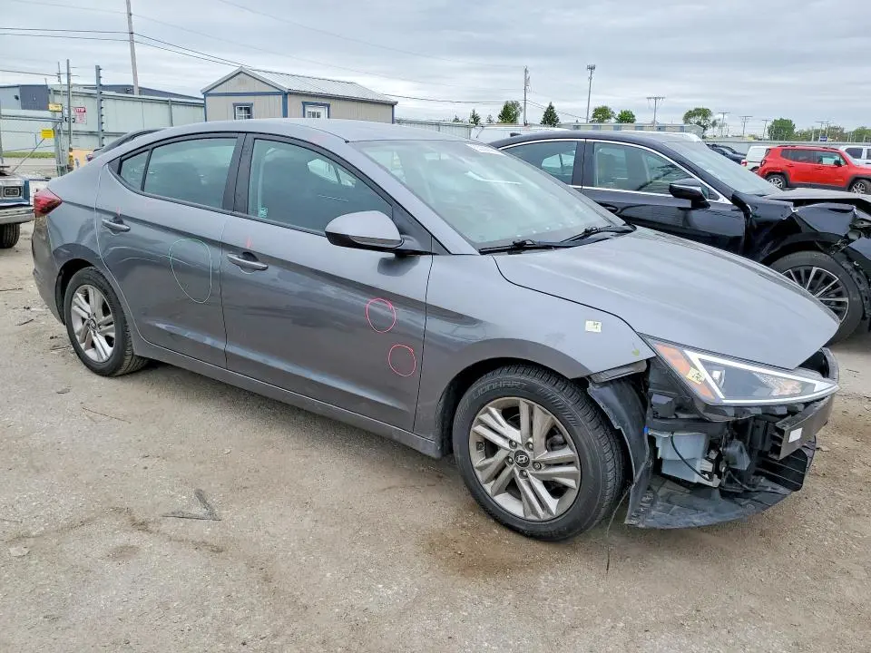 2019 HYUNDAI ELANTRA SEL  