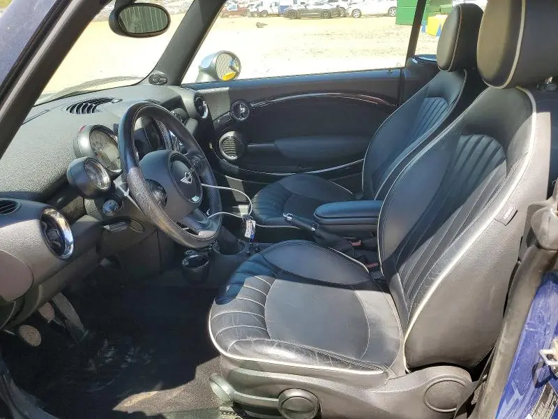 2012 MINI COOPER BASE  