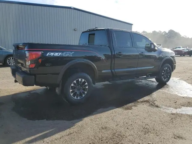 2024 NISSAN TITAN XD SV  