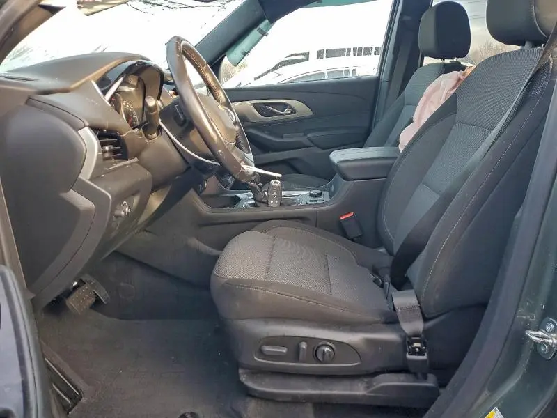 2022 CHEVROLET TRAVERSE LT  