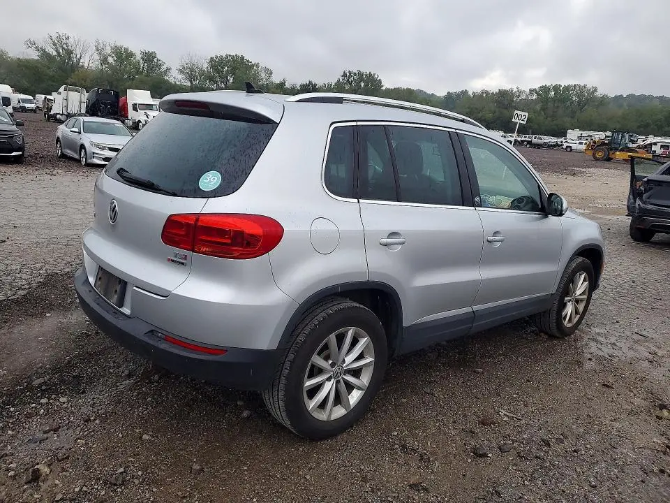 2017 VOLKSWAGEN TIGUAN WOLFSBURG  