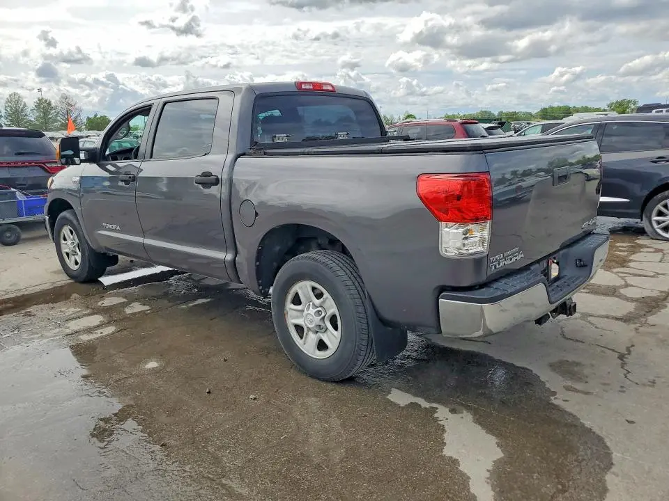 2011 TOYOTA TUNDRA CREWMAX SR5  
