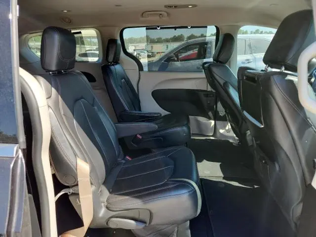 2017 CHRYSLER PACIFICA TOURING L PLUS  
