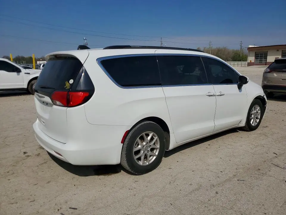 2021 CHRYSLER VOYAGER LXI  