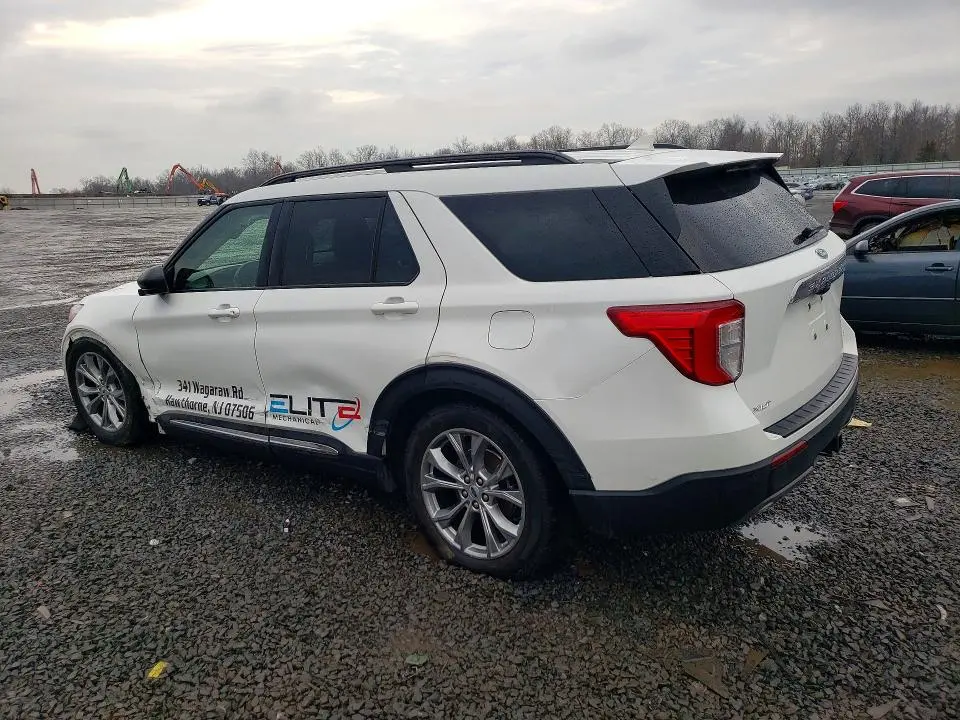 2023 FORD EXPLORER XLT  