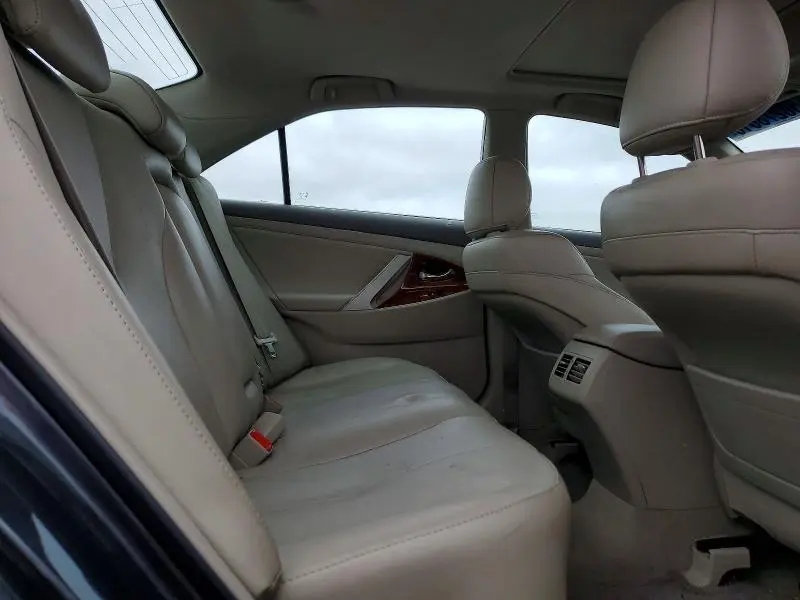 2011 TOYOTA CAMRY HYBRID  