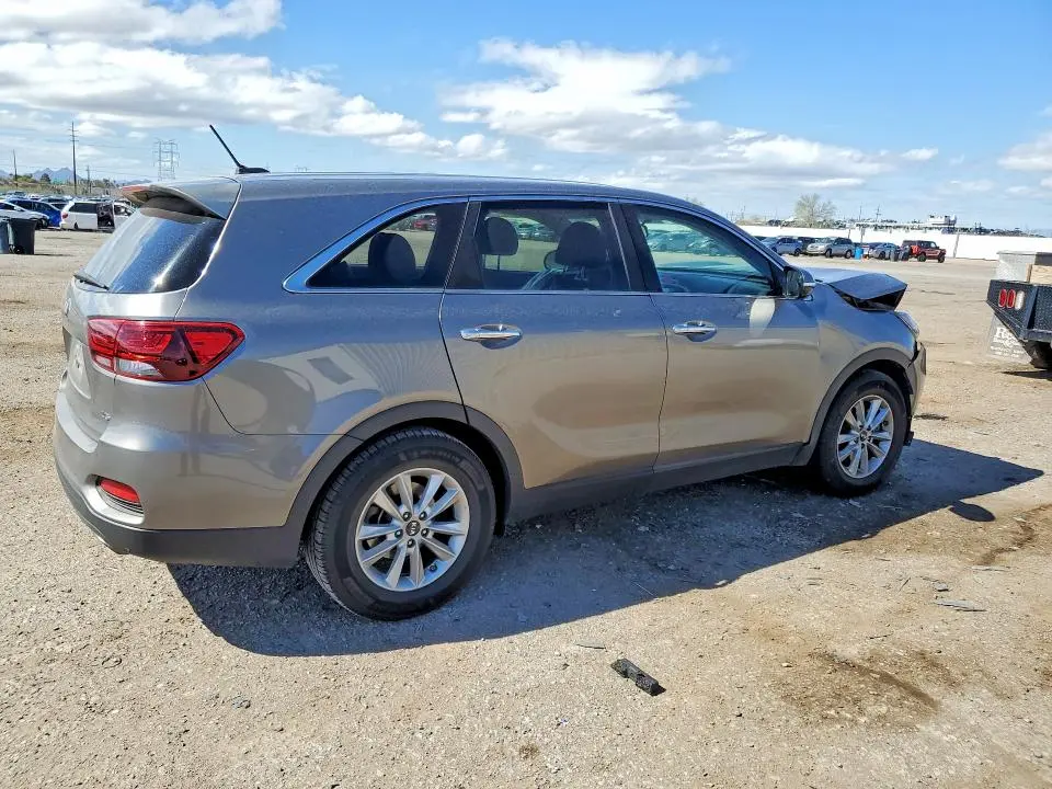 2019 KIA SORENTO LX V6  