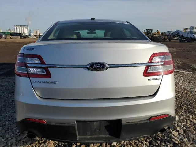 2019 FORD TAURUS SE