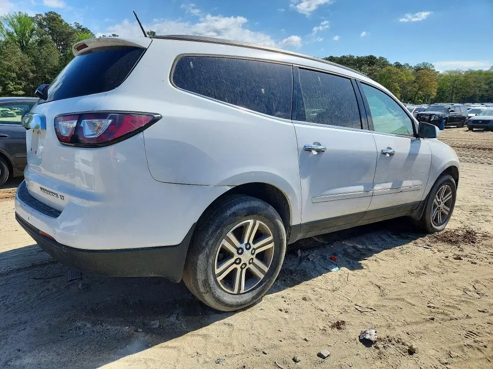 2016 CHEVROLET TRAVERSE LT  