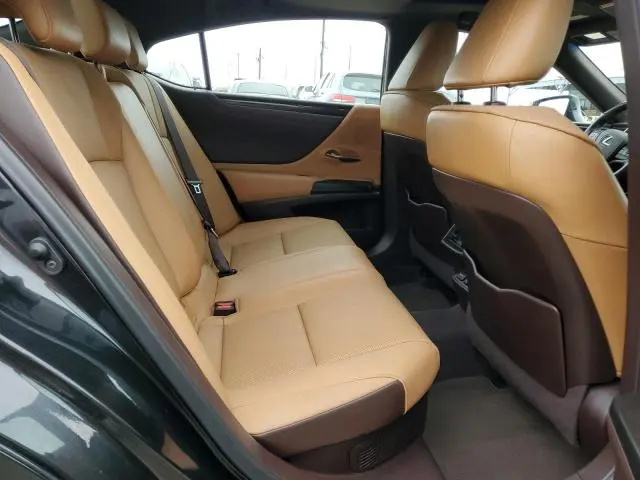 2021 LEXUS ES 300H  