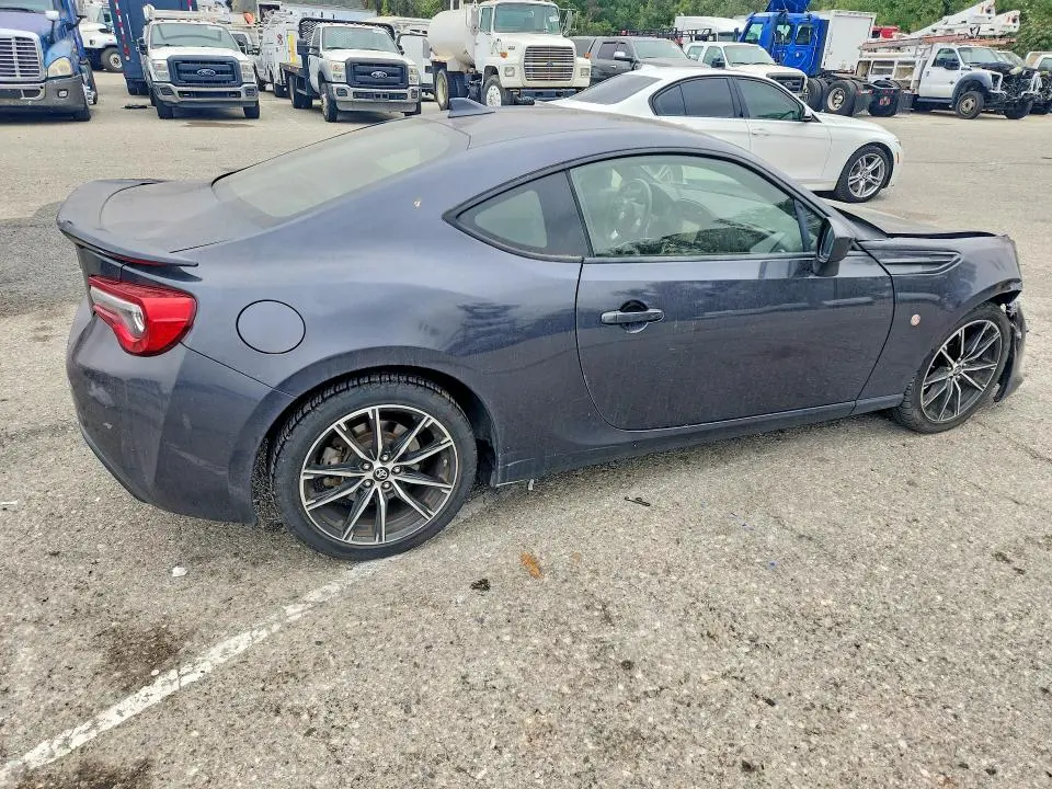 2018 TOYOTA 86 BASE  