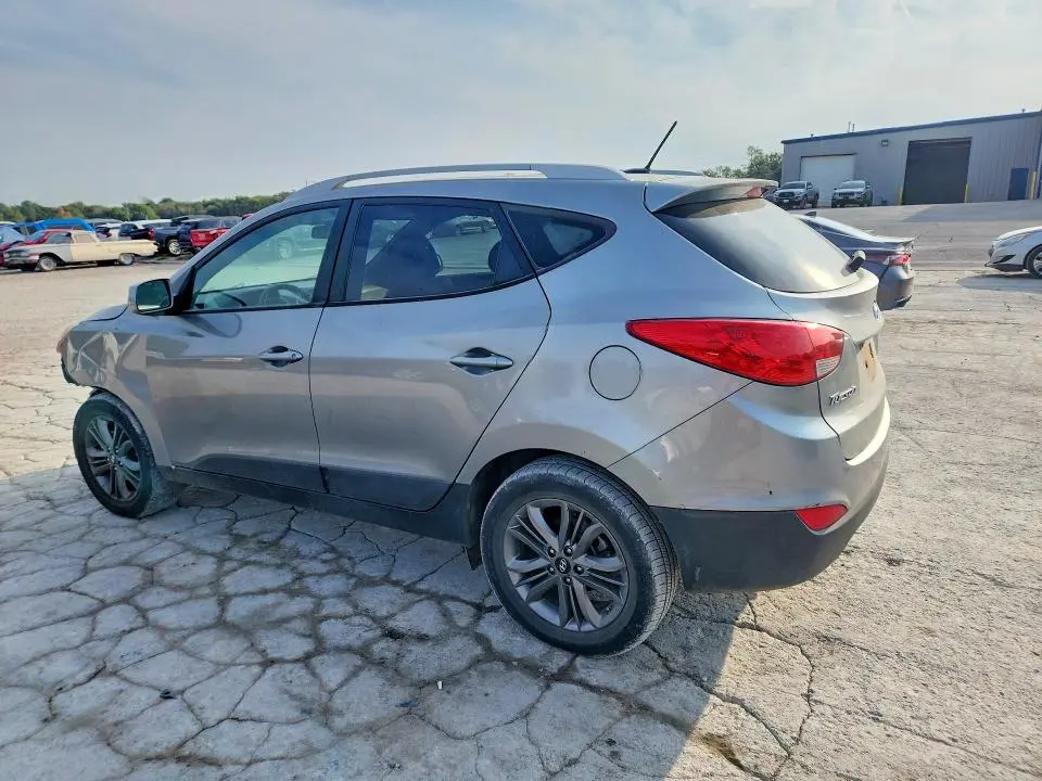 2015 HYUNDAI TUCSON SE  
