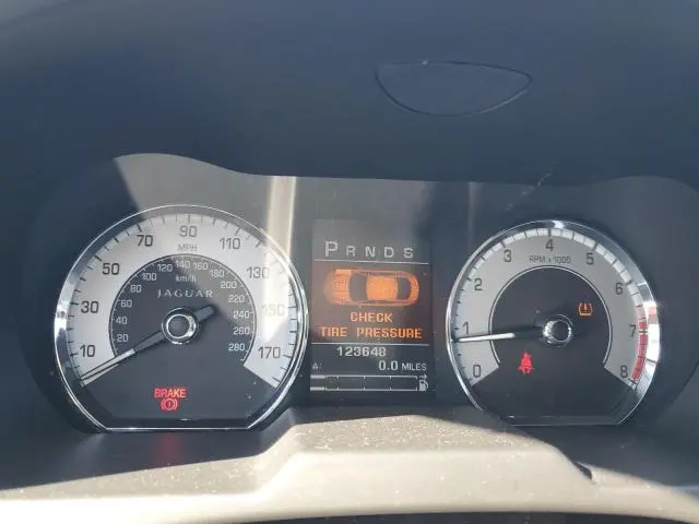 2010 JAGUAR XF PREMIUM  