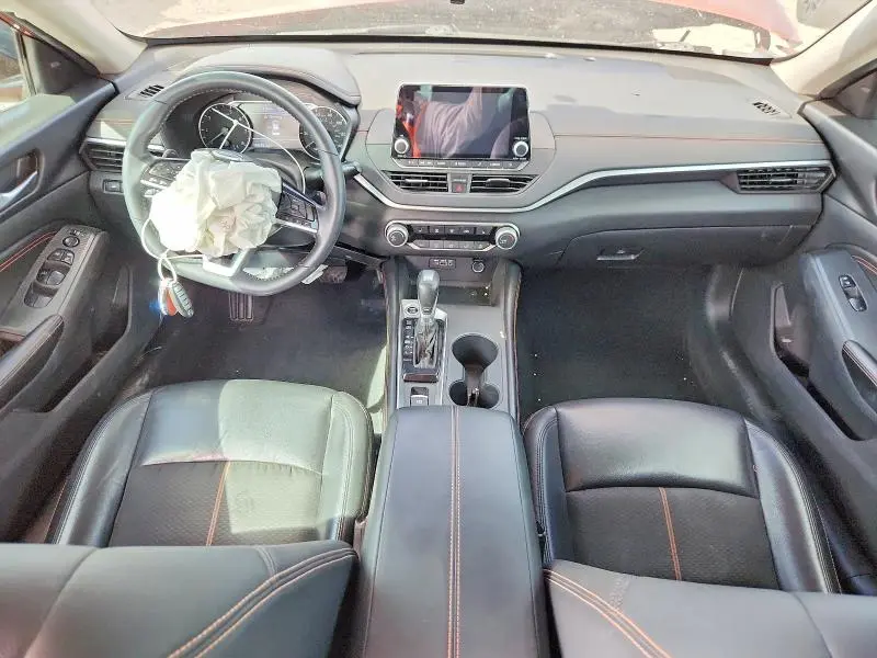 2021 NISSAN ALTIMA SR  