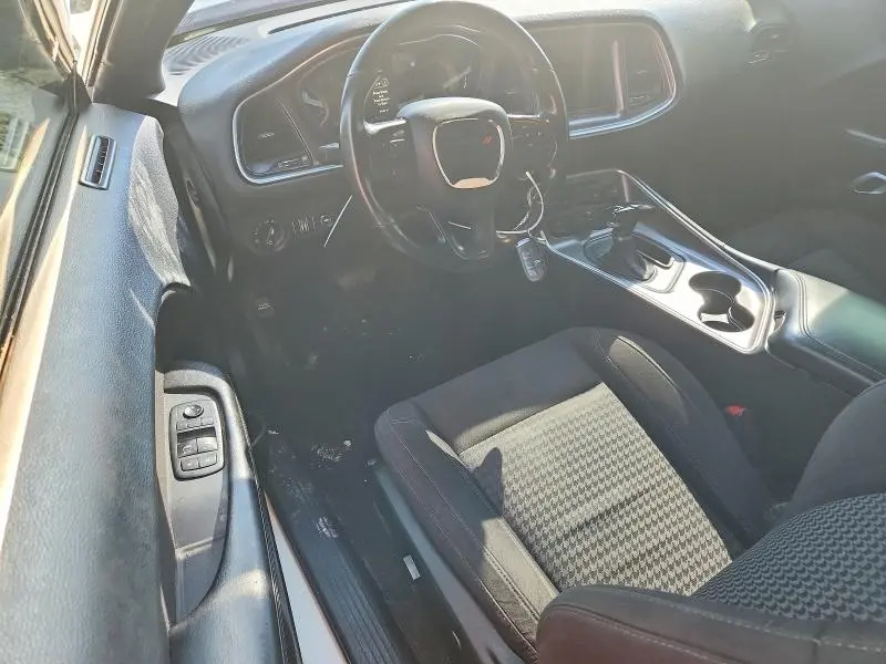 2021 DODGE CHALLENGER SXT  