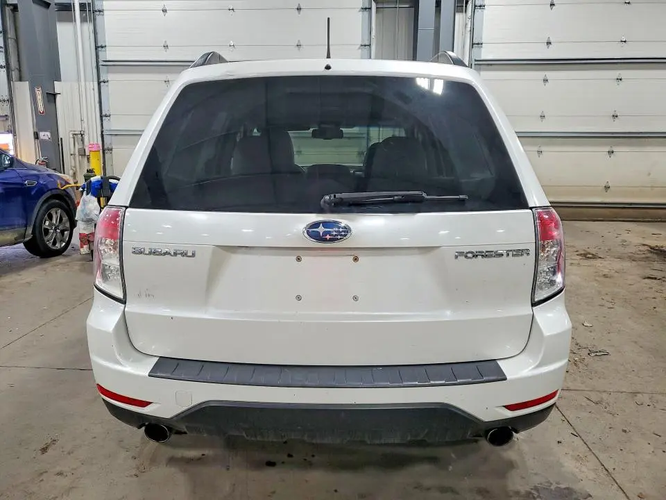 2011 SUBARU FORESTER LIMITED  
