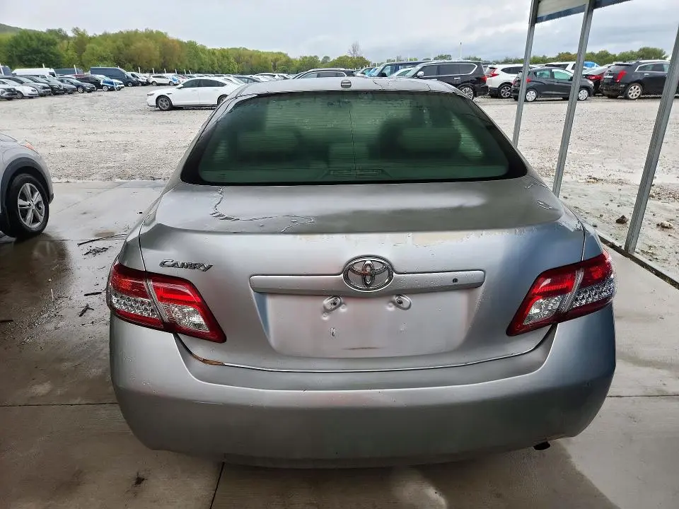 2010 TOYOTA CAMRY BASE  