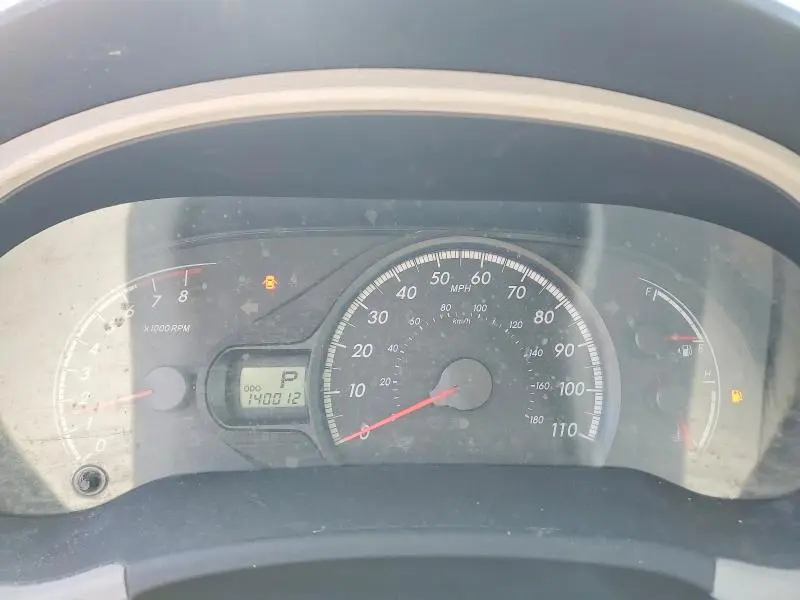 2011 TOYOTA SIENNA LE  