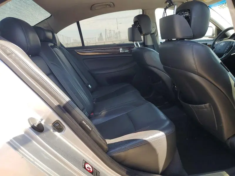 2010 HYUNDAI GENESIS 3.8L  