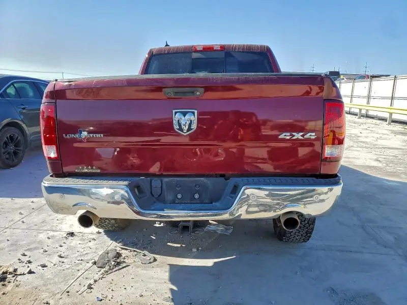 2018 RAM 1500 SLT  